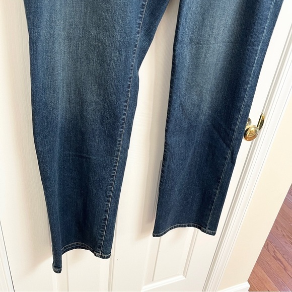 NWT LRL Women's Classic Slimming Fit Jeans 18W - Picture 4 of 9